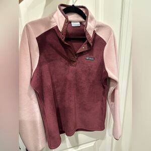 Columbia Two-Tone Fleece Pullover in Pink and Burgundy
